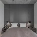 Butas Skyline 1 Bd By Domvia