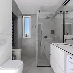 Skyline 1 Bd By Domvia Butas