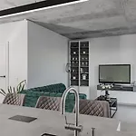 Butas Skyline 1 Bd By Domvia *