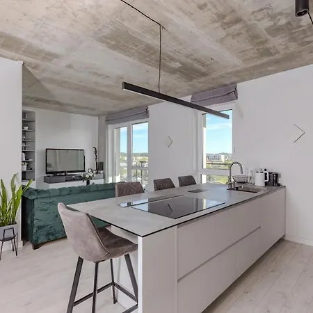 Skyline 1 Bd By Domvia *