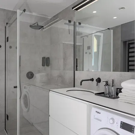 Skyline 1 Bd By Hostlovers * Vilnius