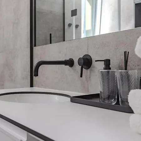 Skyline 1 Bd By Hostlovers Vilnius